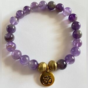 Amethyst and Gold Pendant OM, Bracelet